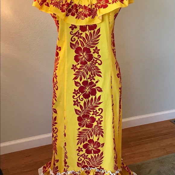 Hawaiian Wedding Dress, Vintage - Picture 7 of 10